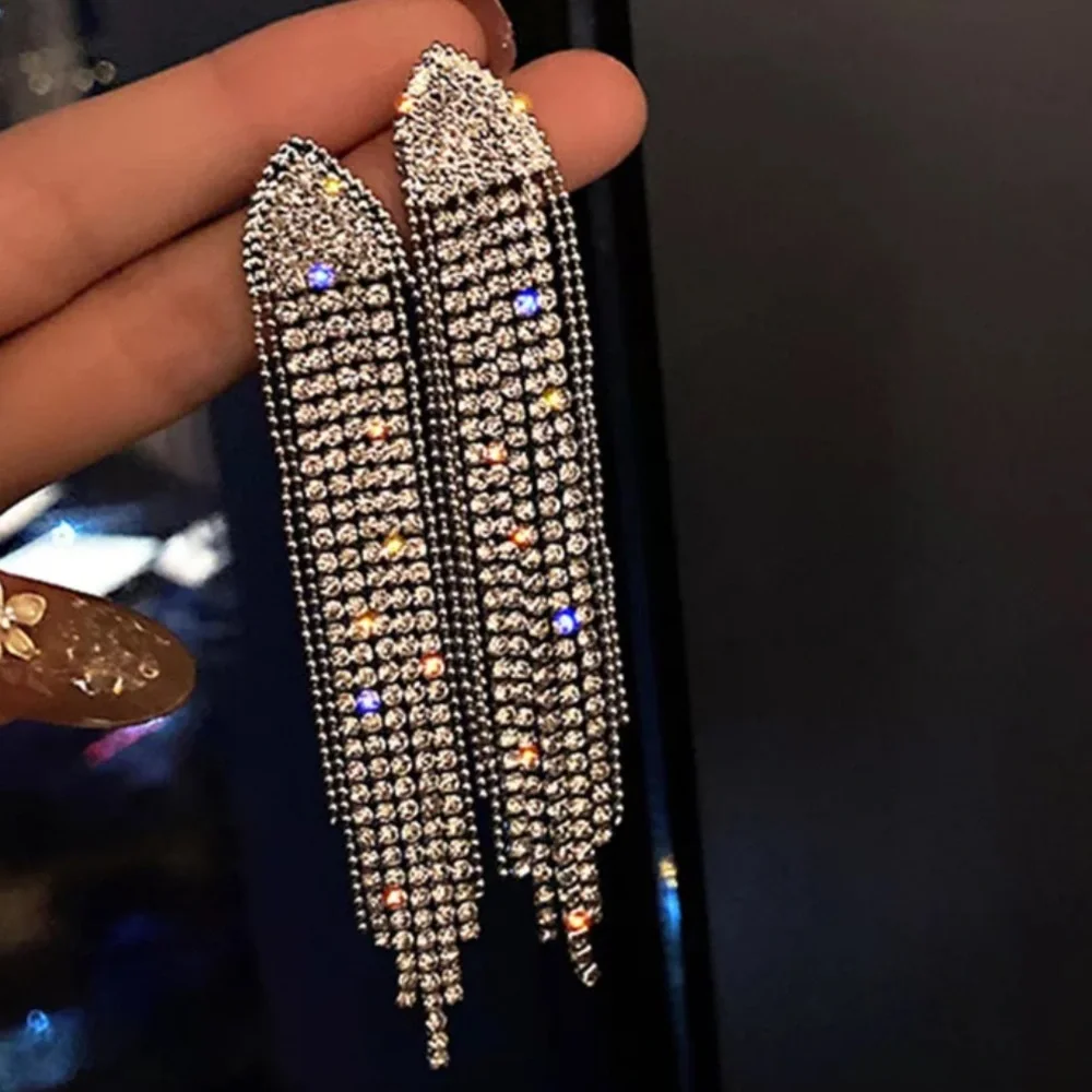 White plated shiny statement earrings - Picture 2 of 5